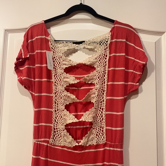 NWT Striped Flowy Crochet Back Long Dress - Picture 6 of 13
